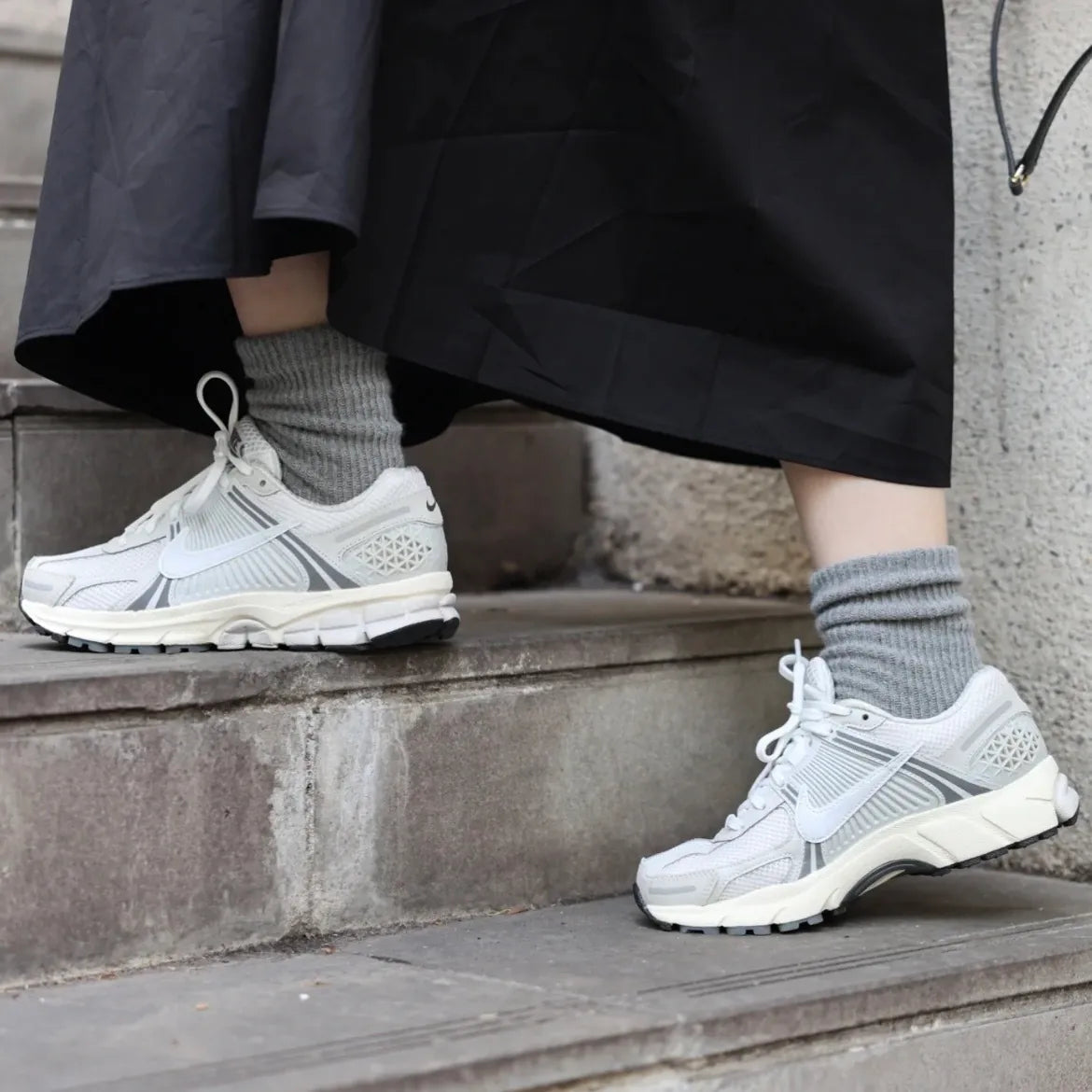 Nike Air Zoom Vomero 5 復古奶灰 - HADNES