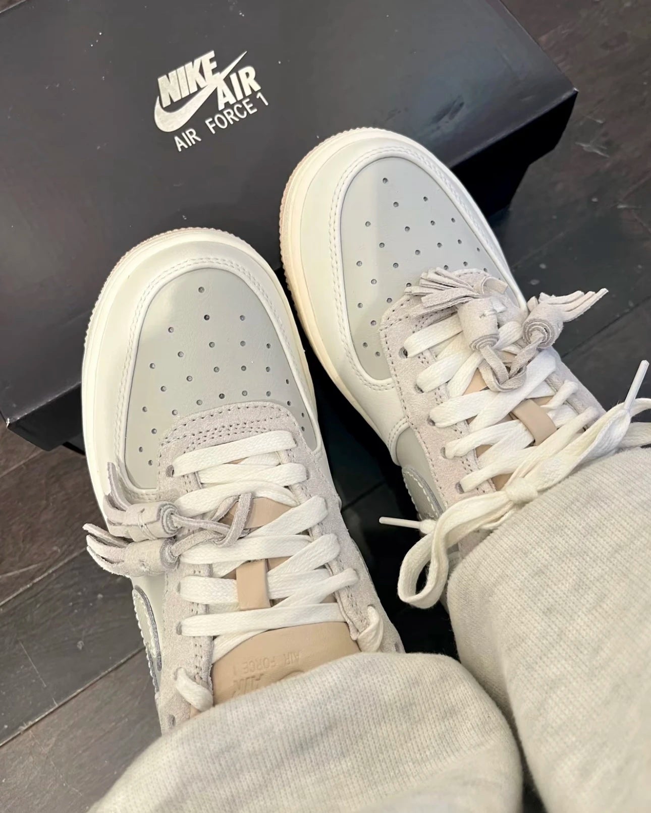 NIKE AIR FORCE 1 LOW 奶油灰白 HV1813-001 - HADNES