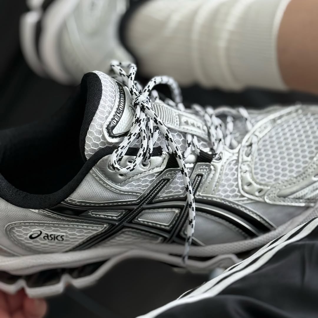【韓國限定色】Asics Gel-Nimbus 10.1 Bright Silver White