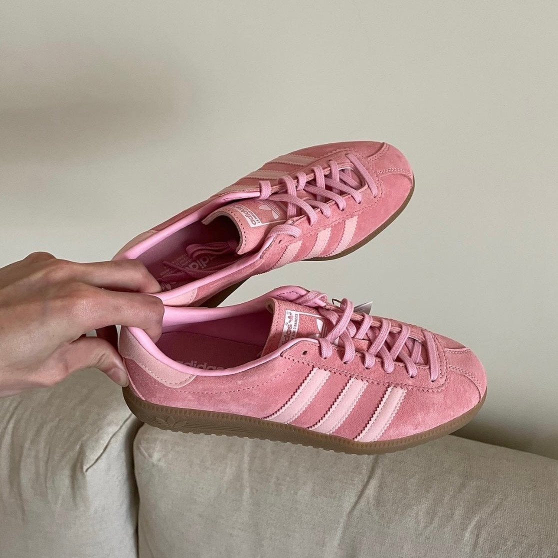 ADIDAS BERMUDA ‘GLOW PINK’ - HADNUS