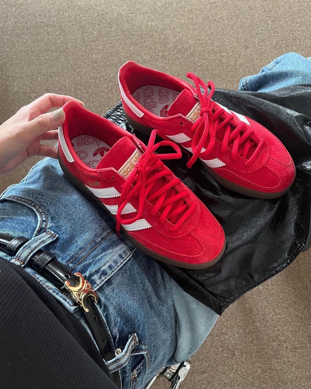 ★大人気★【ADIDAS】Spezial Handball Preloved Red Red Adidas Handball Spezial Preloved Red Gum – Puffer Reds