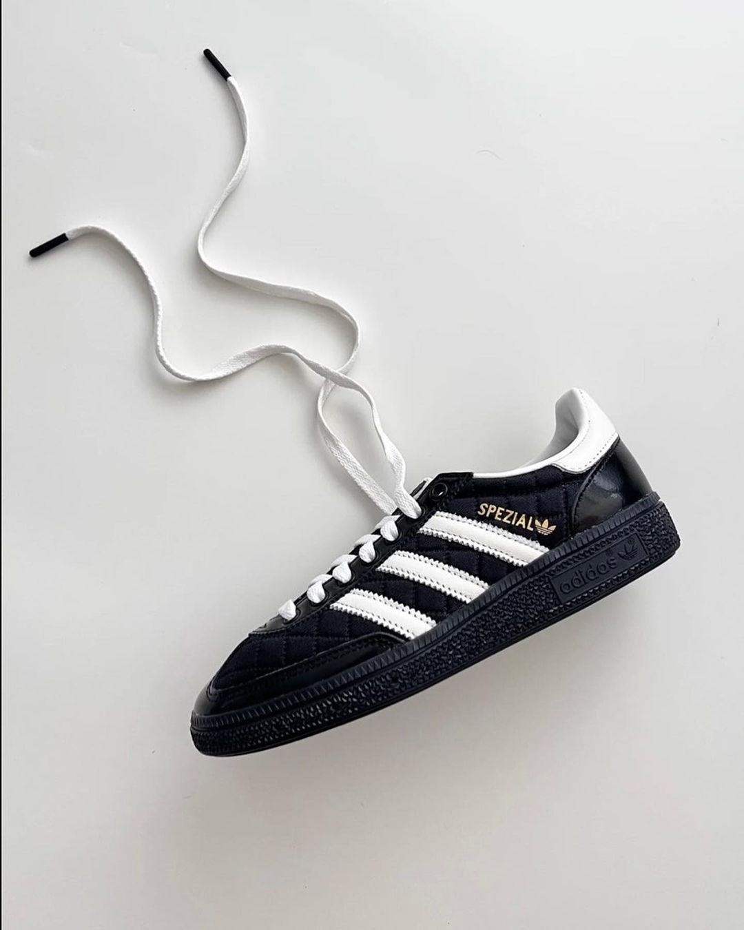 【小香風】ADIDAS ORIGINALS HANDBALL SPEZIAL 黑白格紋 - HADNUS