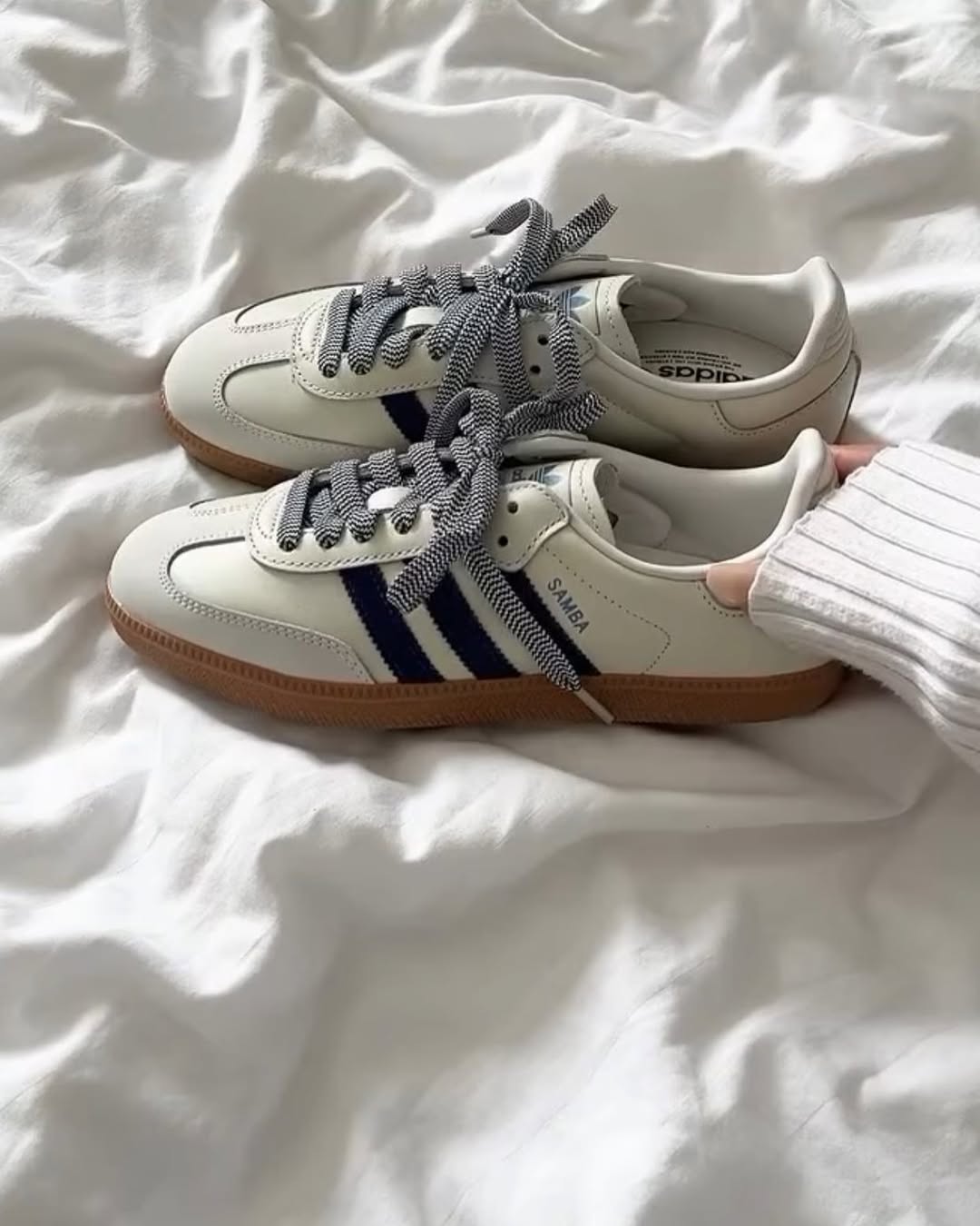 Adidas Wmns Samba OG Off White Dark Blue - HADNES