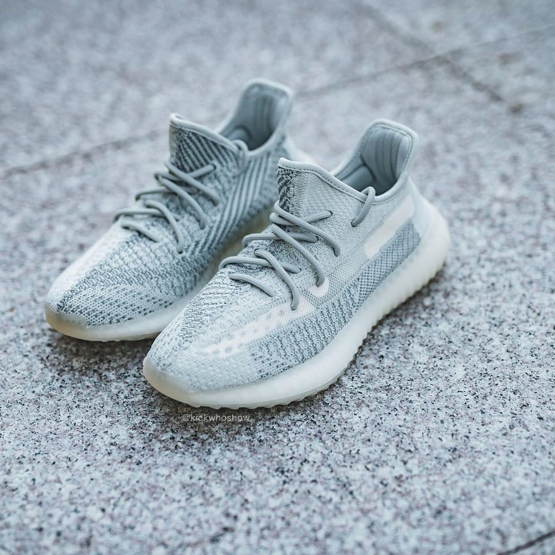 現貨 - Adidas Yeezy Boost 350 V2 Cloud White (Non - Reflective) - HADNUS