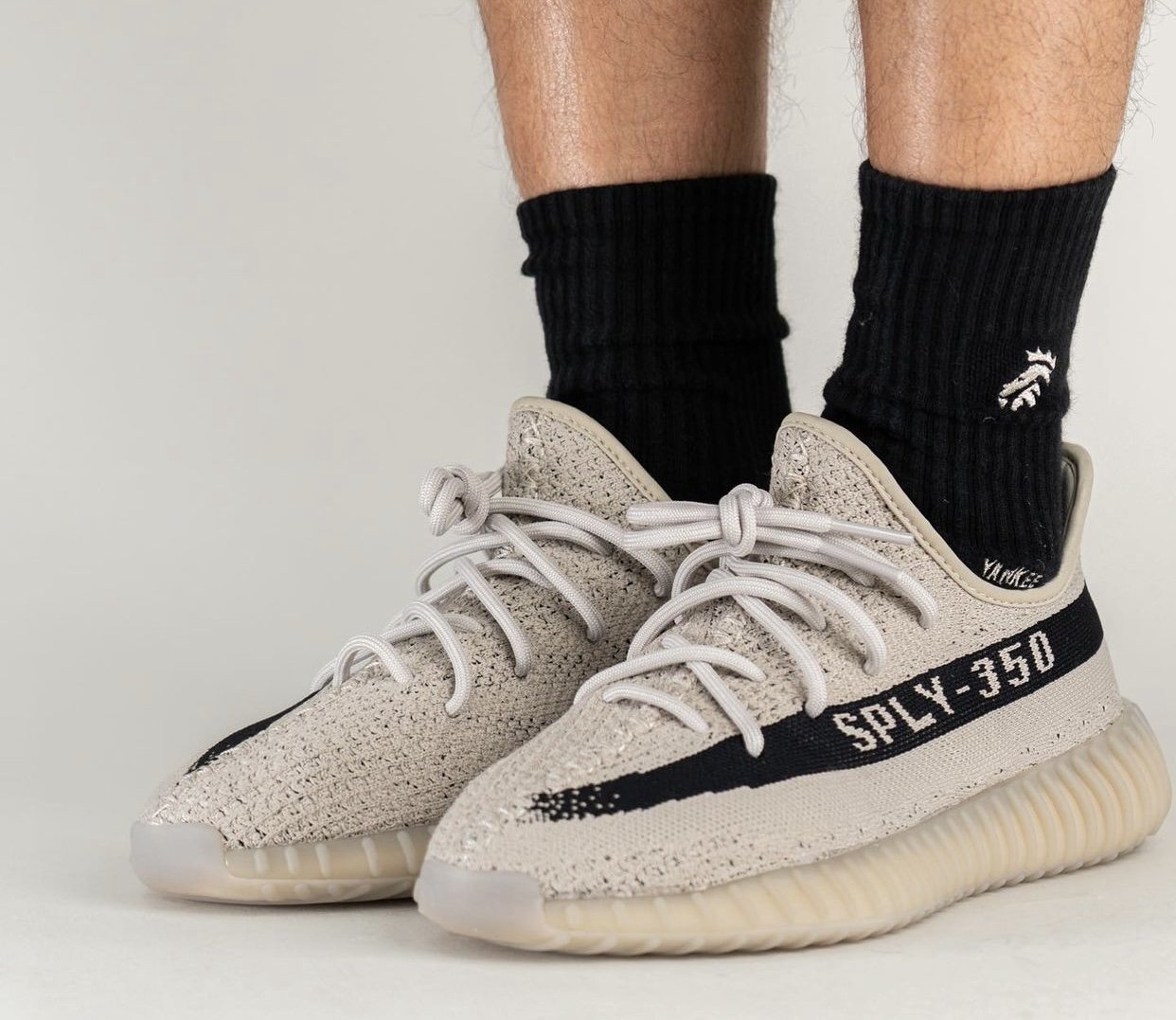 Adidas Yeezy Boost 350 V2 Slate - HADNUS