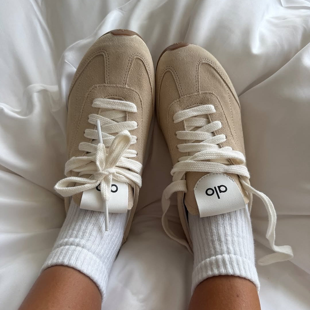 ALO Sunset Sneaker Sand