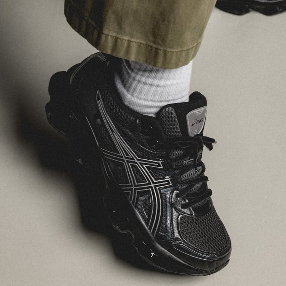 Asics Gel - Quantum Kinetic Graphite Grey / Black - HADNUS