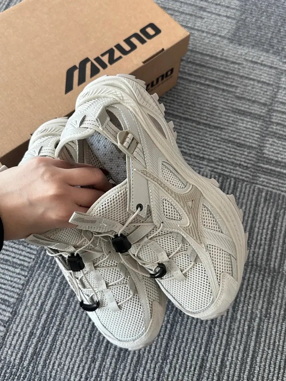 MIZUNO RACER TRAIL SE 奶茶灰 D1GH241905 - HADNES