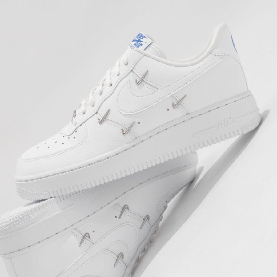 泫雅著用 Nike Air Force 1 07 Lx White - HADNUS