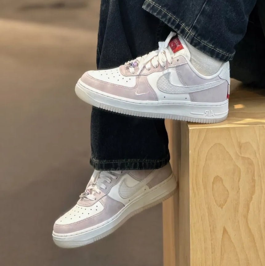 龍年限定 ✨ NIKE AIR FORCE 1 灰粉紫 - HADNUS