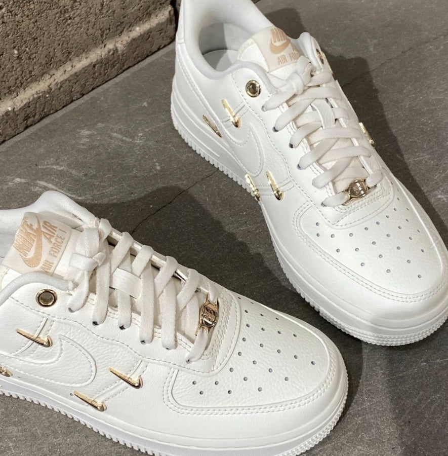 【清倉特惠】Nike Air Force 1 LX Mini Gold Swooshes 奶油白 - HADNUS