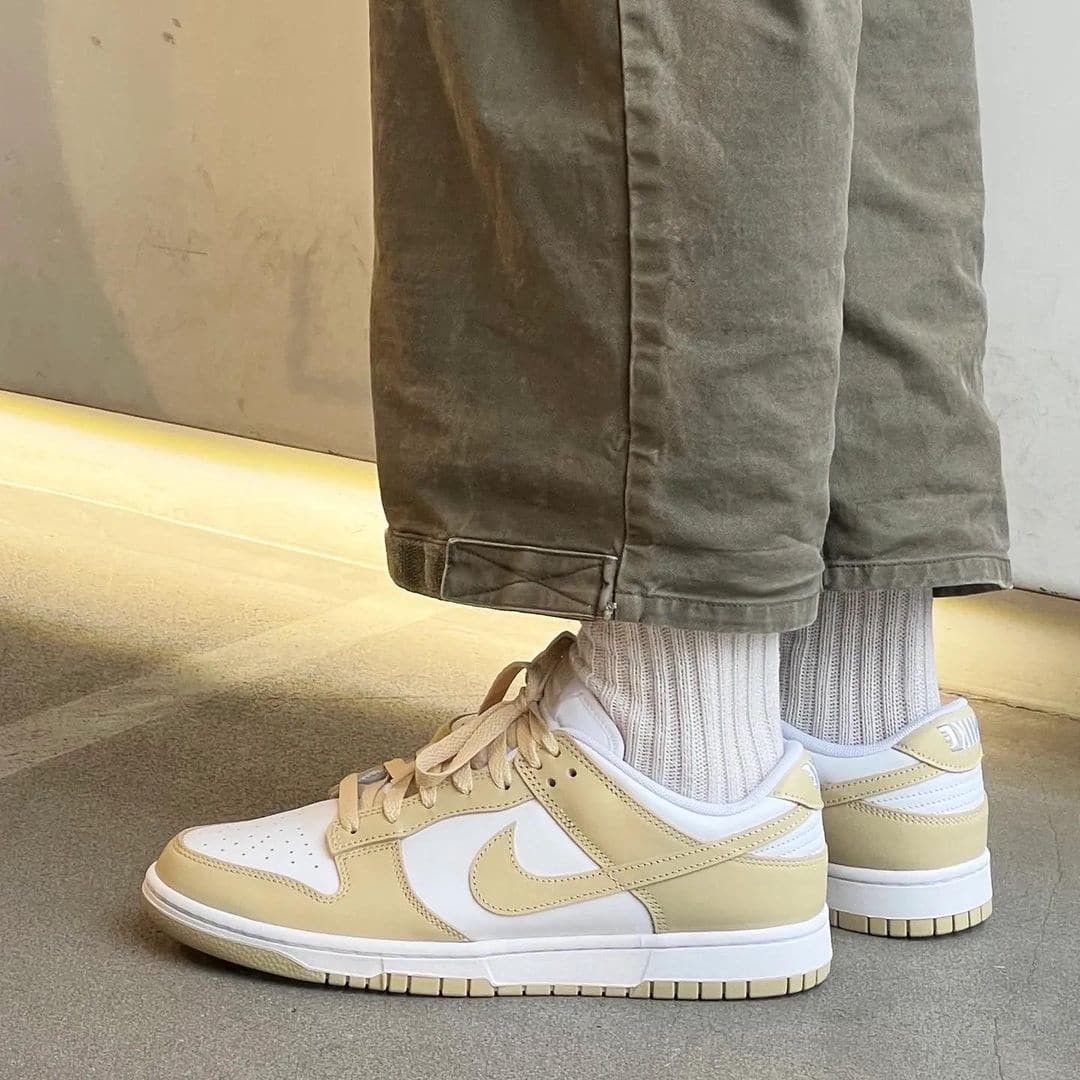 現貨 - Nike Dunk Low Team Gold and White - HADNUS