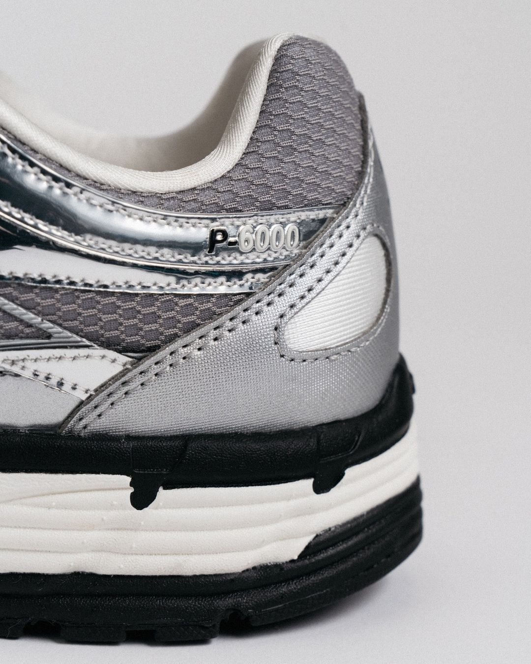 Nike P - 6000 Photon Dust - HADNUS