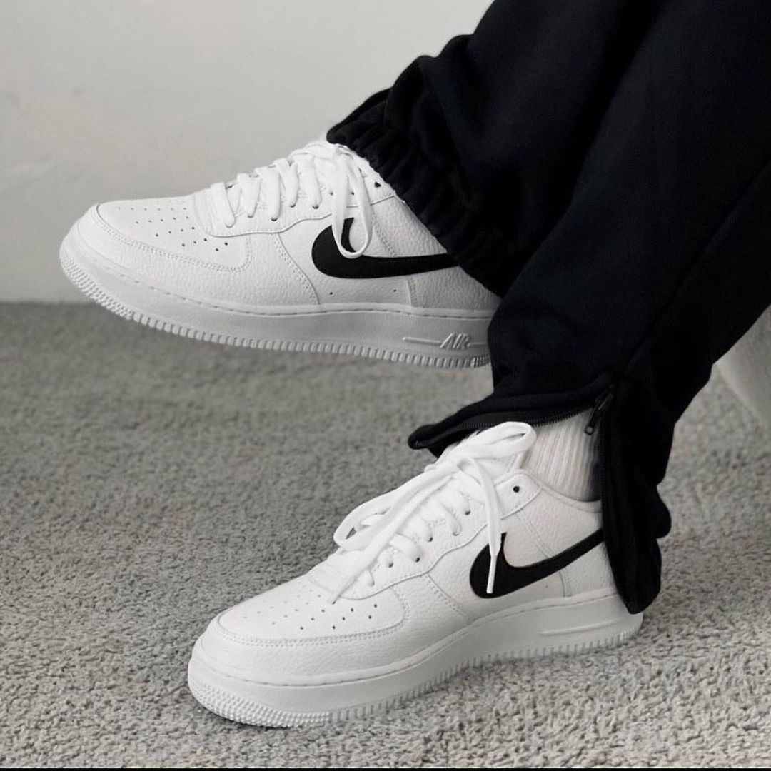 【清倉特惠】Nike W Air Force 1 07 White Black - HADNUS