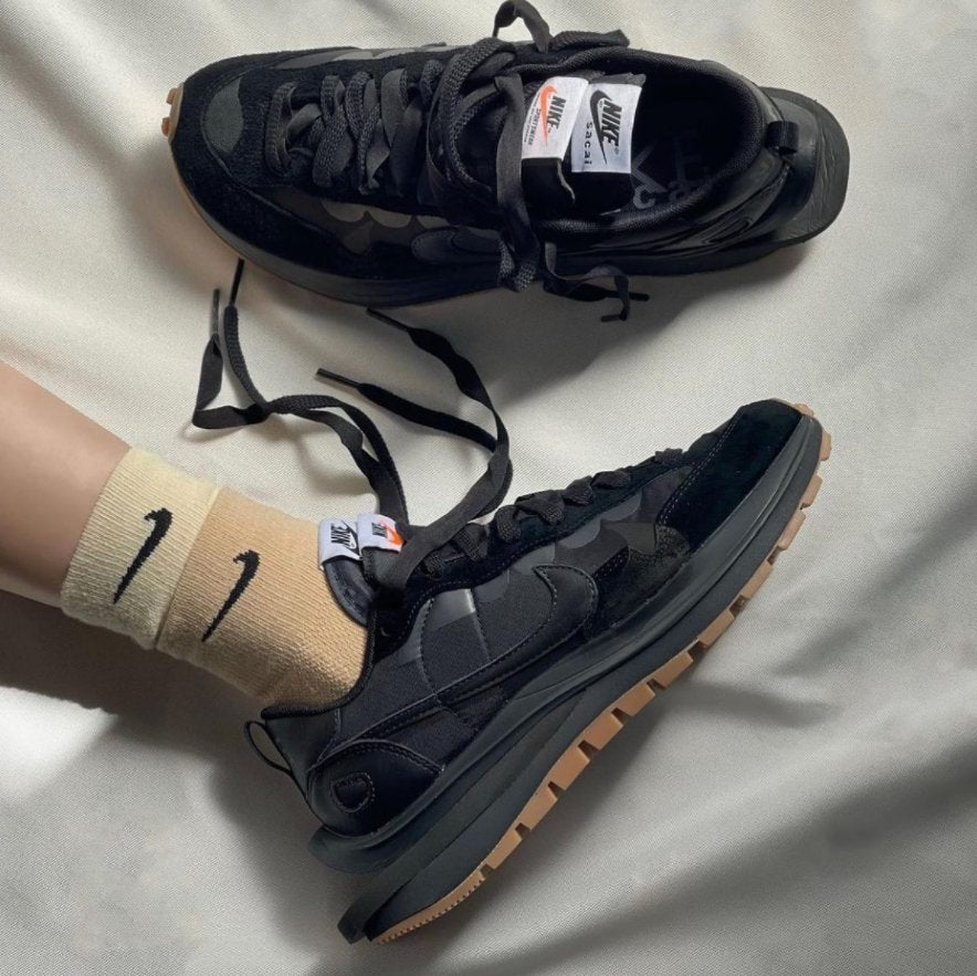 Nike x Sacai Vaporwaffle Black - HADNUS