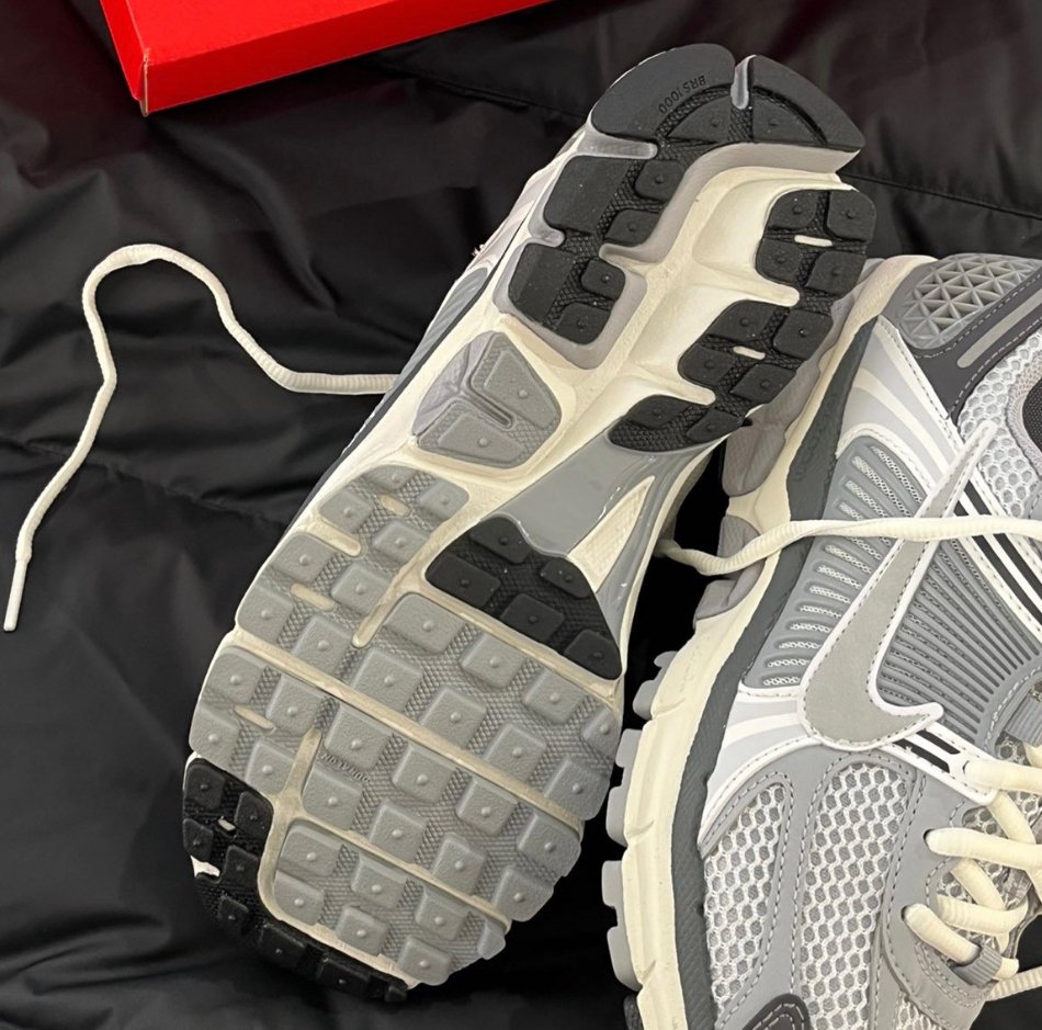 [清倉特惠]Nike Zoom Vomero 5 Grey 灰 - HADNUS