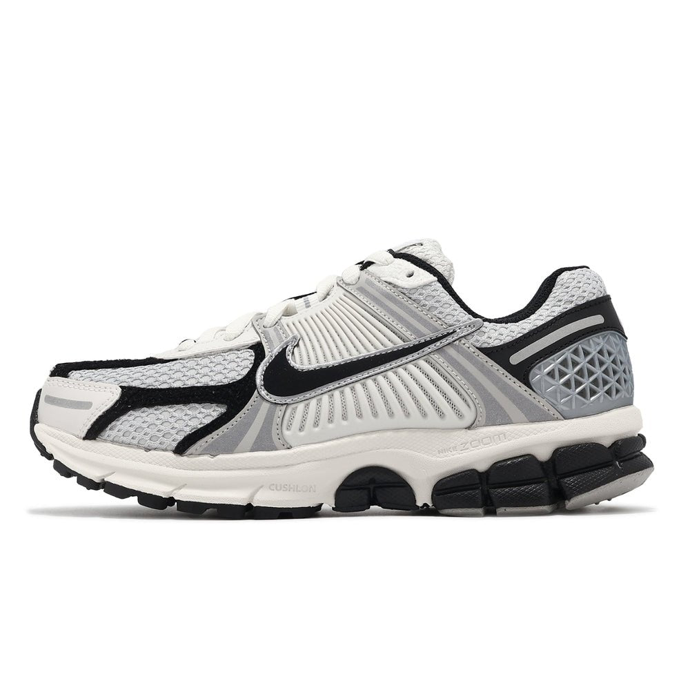 NIKE ZOOM VOMERO 5 Photon Dust - HADNES