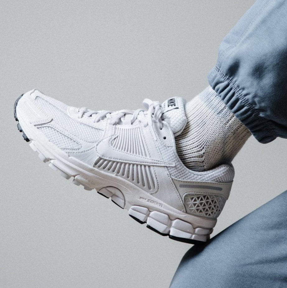 現貨 - Nike Zoom Vomero 5 Vast Grey灰白 - HADNUS