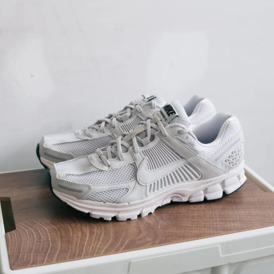 Nike Zoom Vomero 5 Vast Grey灰白 - HADNUS