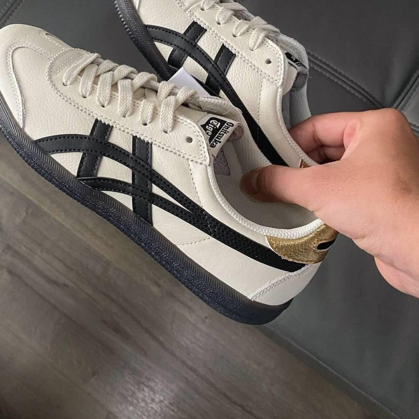 Asics onitsuka tiger black and white best sale