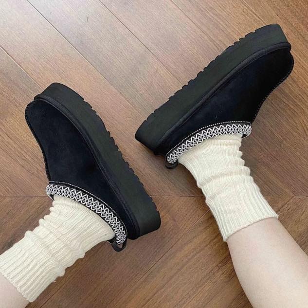 UGG W TAZZ BLACK - HADNUS