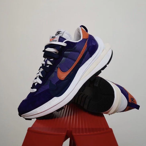 Sacai x Nike Vaporwaffle "Dark iris"