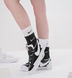 Nike x Sacai Blazer Low 'black Patent'